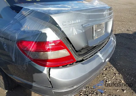 2011 Mercedes-Benz C 300 Luxury 4Matic/Sport 4Matic from USA, damaged, VIN WDDGF8BB0BR140984